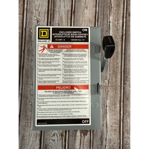 Square D 30 amps Fusible 2-Pole Fuse Safety Switch L221N 120/240V 2 Cartridge - Picture 2 of 4